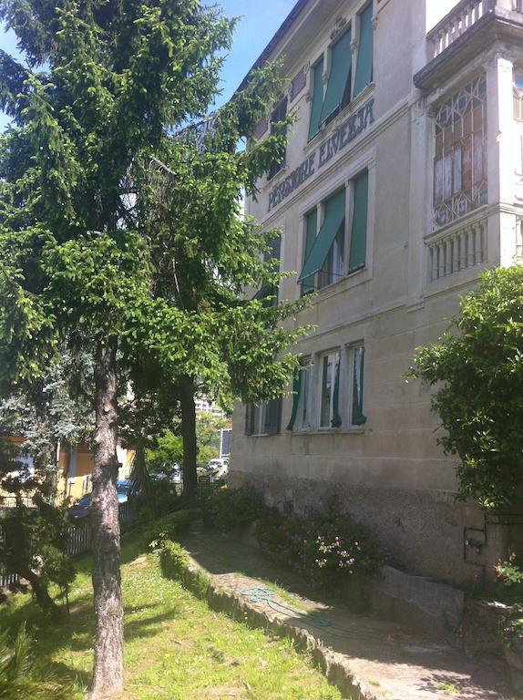 Pensione Elvezia Rapallo Buitenkant foto