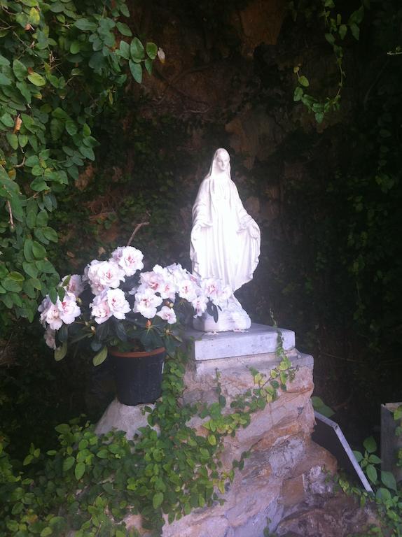 Pensione Elvezia Rapallo Buitenkant foto