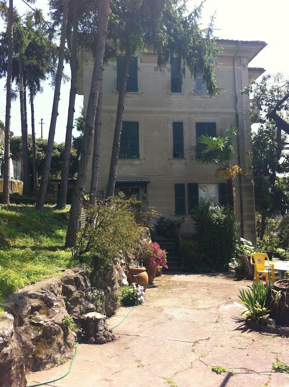Pensione Elvezia Rapallo Buitenkant foto